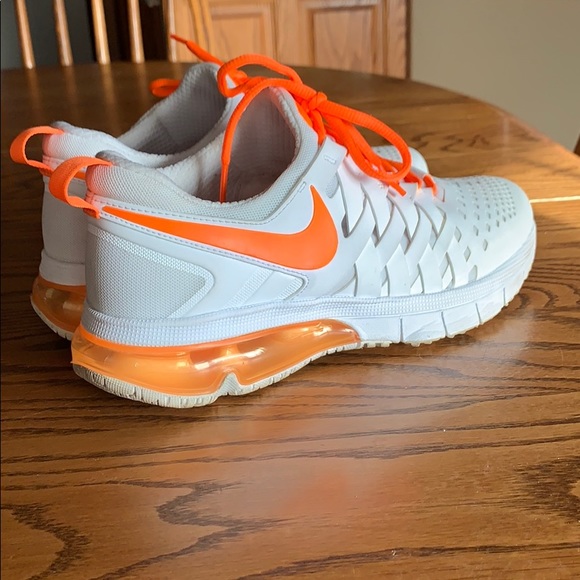 Nike Other - Men’s Nike Finger-trap Shoes sz 8